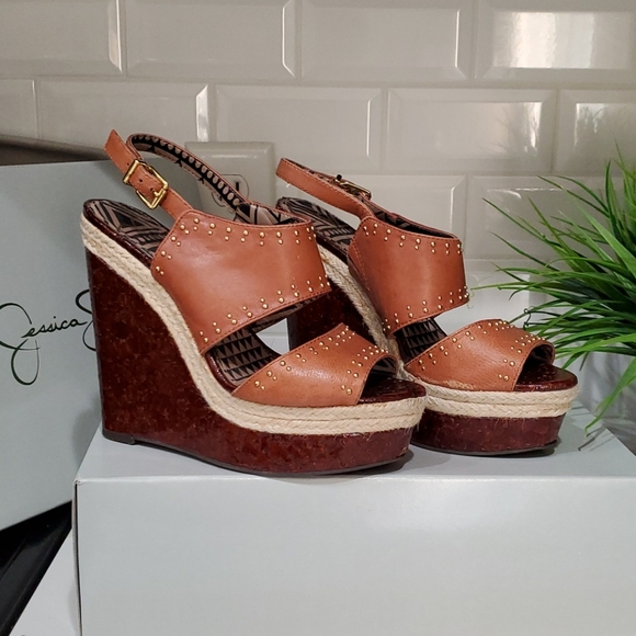 Jessica Simpson Women's  Leather Wedges Size 7.5 - Picture 3 of 5